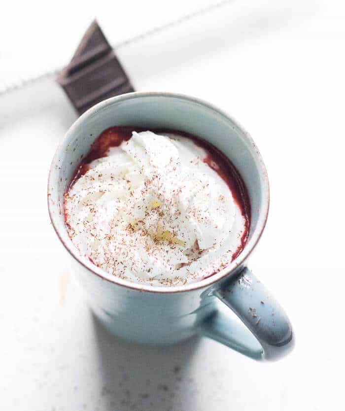 Red Velvet Chocolate Steamer is thick and rick with lots chocolate taste and that signature red velvet hue. Perfect for warm, cozy evenings! lemonsforlulu.com