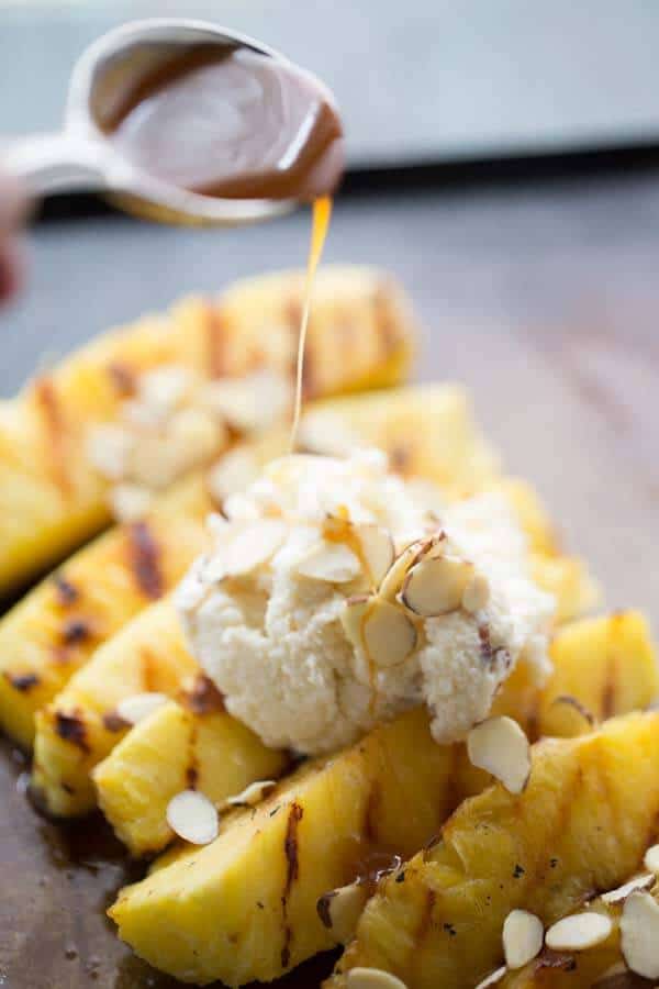 This easy grilled pineapple recipe is a wonderful no-bake dessert alternative! lemonsforlulu.com