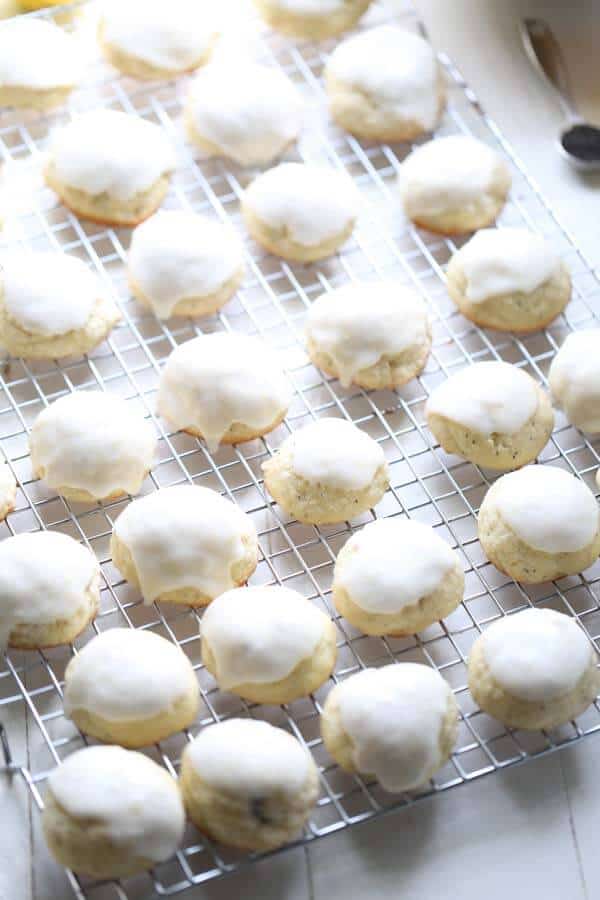 Sugar Cookies with Lemon and Poppy Seeds