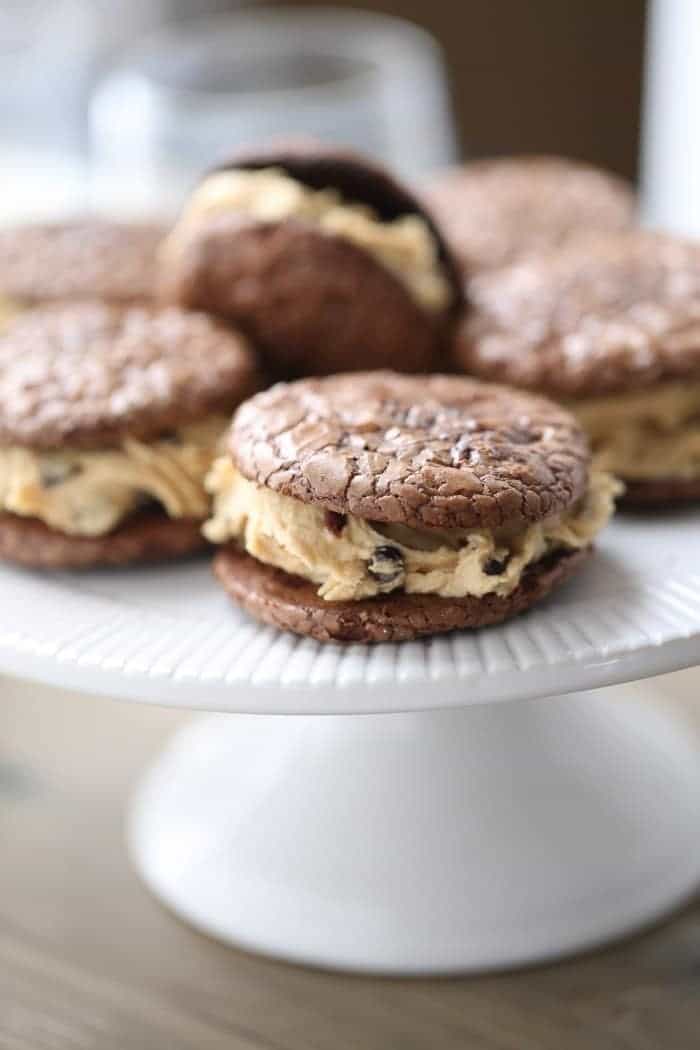 Chocolate Peanut Butter Sandwich Cookies are rich and decadent dessert! lemonsforlulu.com