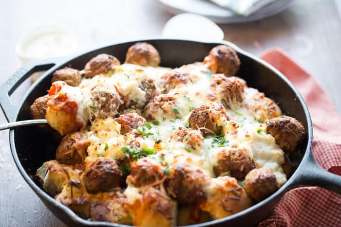 Don't want to spend a lot of time but dinner but you want something your family will eat? This Easy Italian Meatball bake is for you
