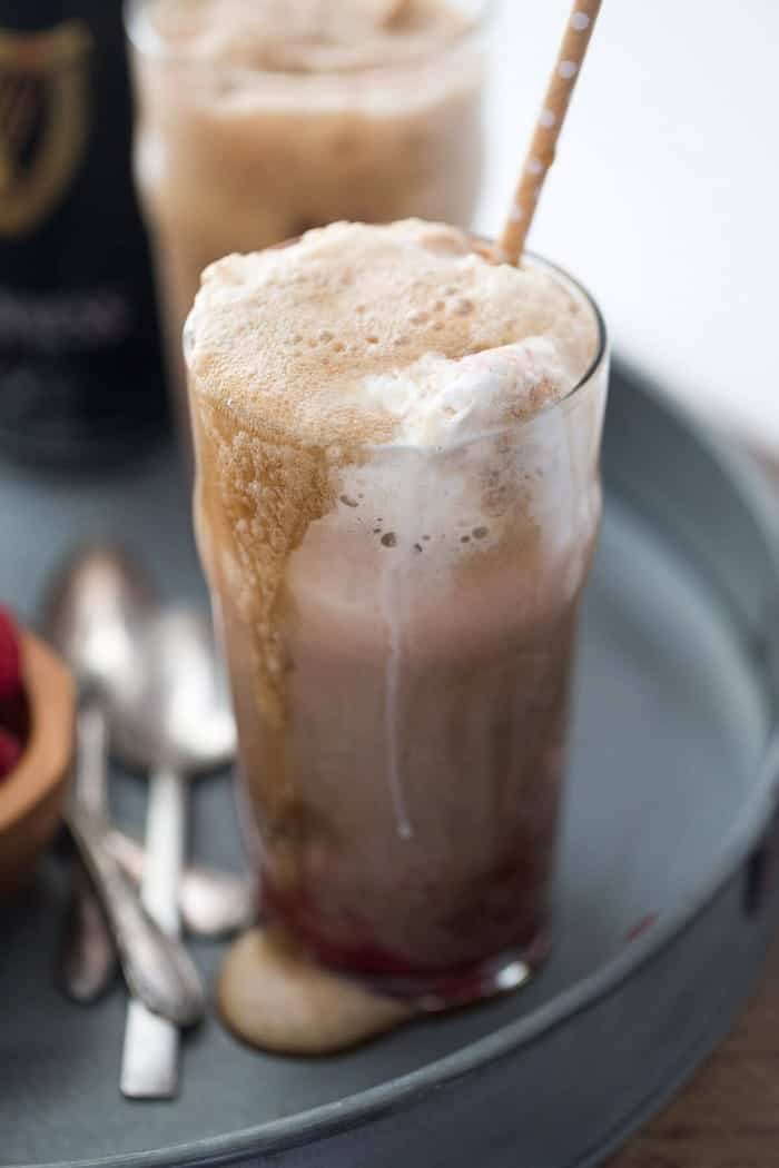 Ice cream float with a fresh raspberry sauce and creamy Guinness Stout beer!