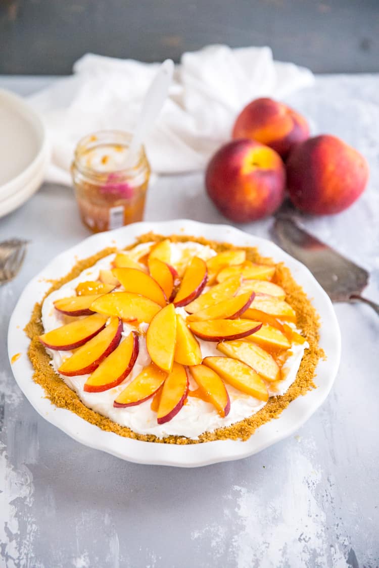 Fresh Peach Pie - LemonsforLulu.com