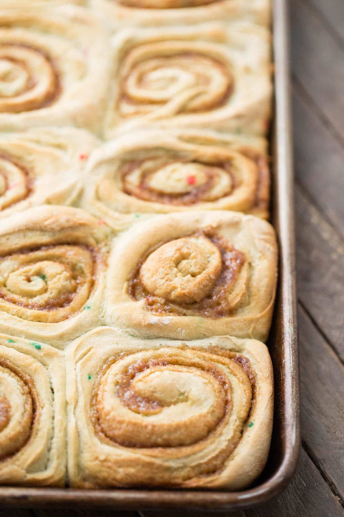 How can cinnamon rolls be better? When they are cake mix cinnamon rolls!