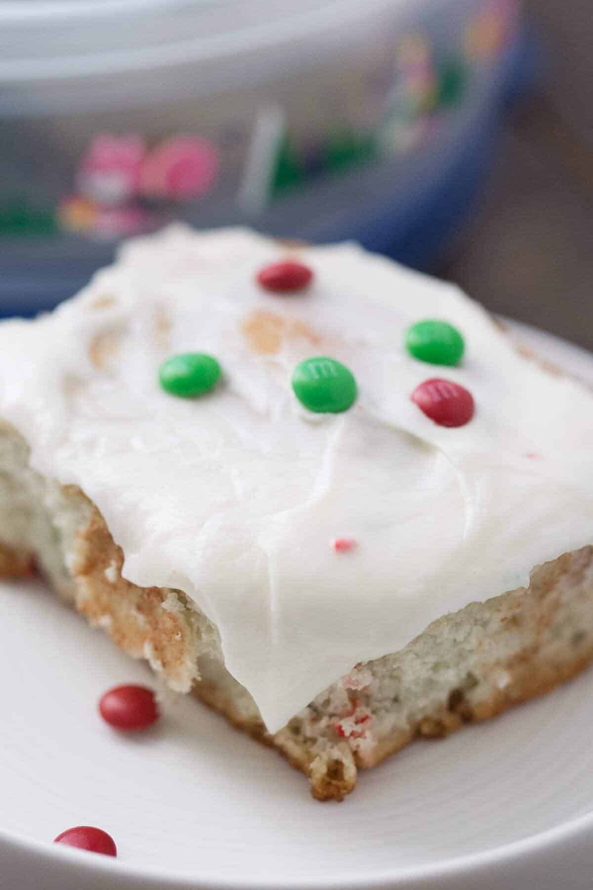 These cake mix cinnamon rolls will make everything festive and fun! 