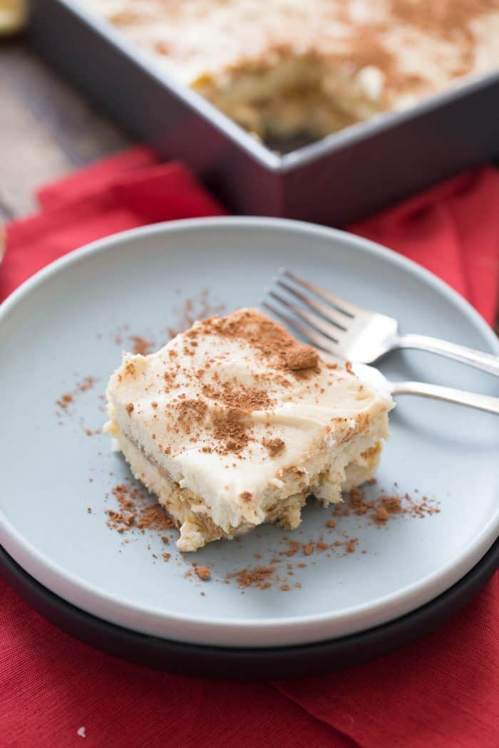 You will definitely be picked up by this easy dessert! This maple tiramisu is sweet and delicious!