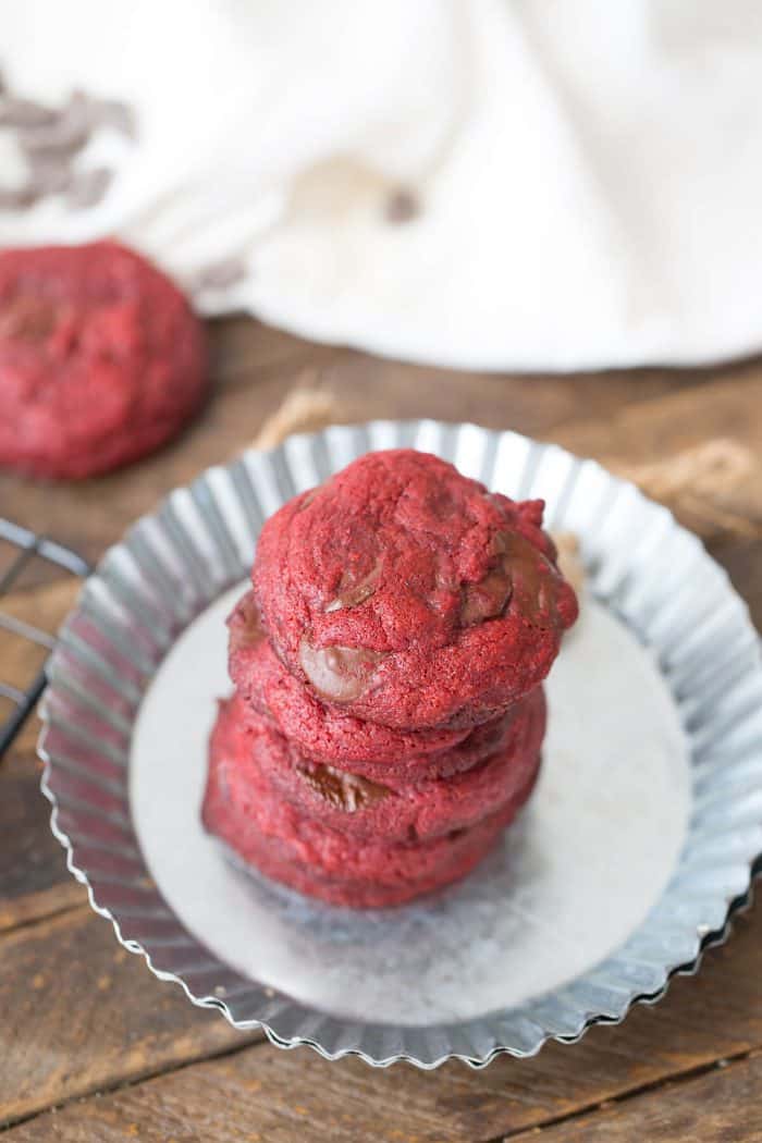 Love red velvet? Then you will adore these super simple brownie cookies!