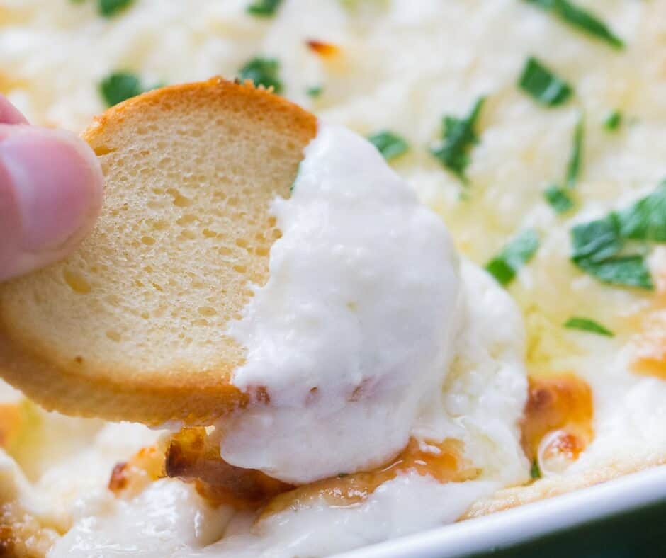 The only thing better than garlic bread is a dip that tastes just like garlic bread!