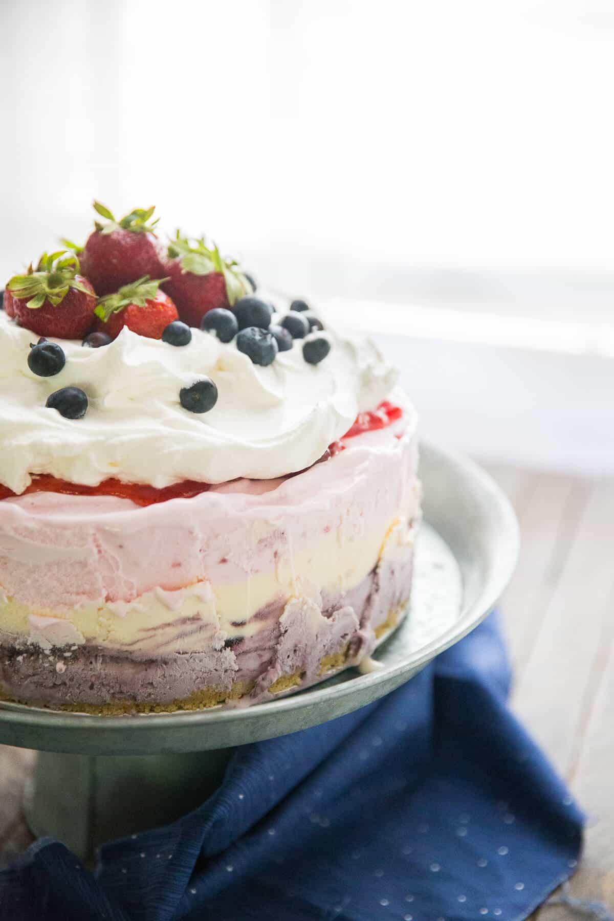 A red, white, and blue ice cream cake that patriotic, fun, and tasty! 