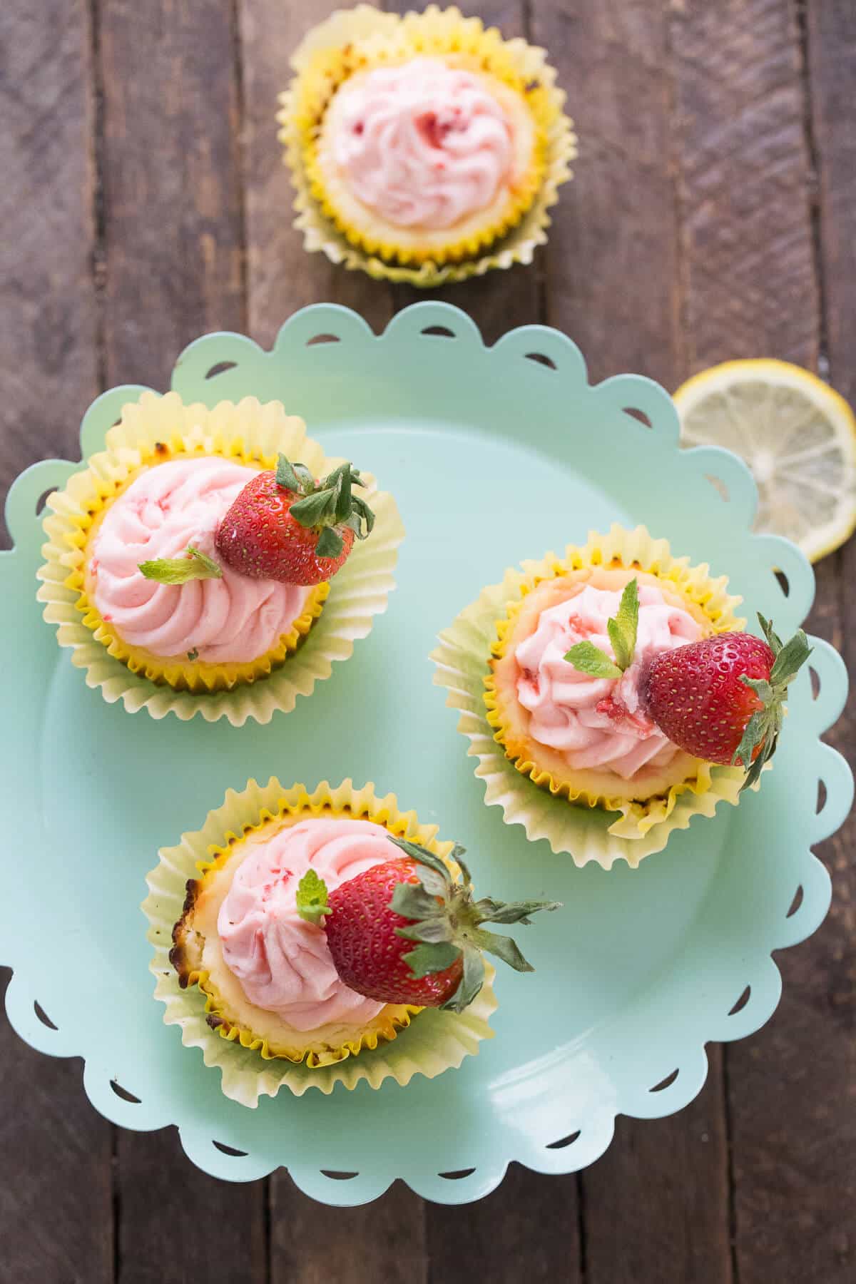 Strawberry Lemonade cheesecakes are fresh and bright! This flavor combo is so amazing!