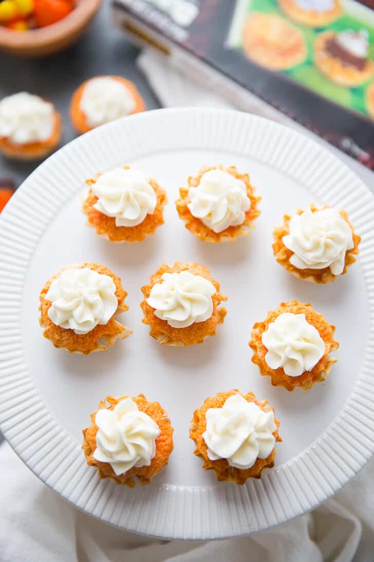 What better way to celebrate this fall season than with Candy Corn Mini Cakes! These cakes are sweet, bite-sized treats that will please kids and the kids at heart!