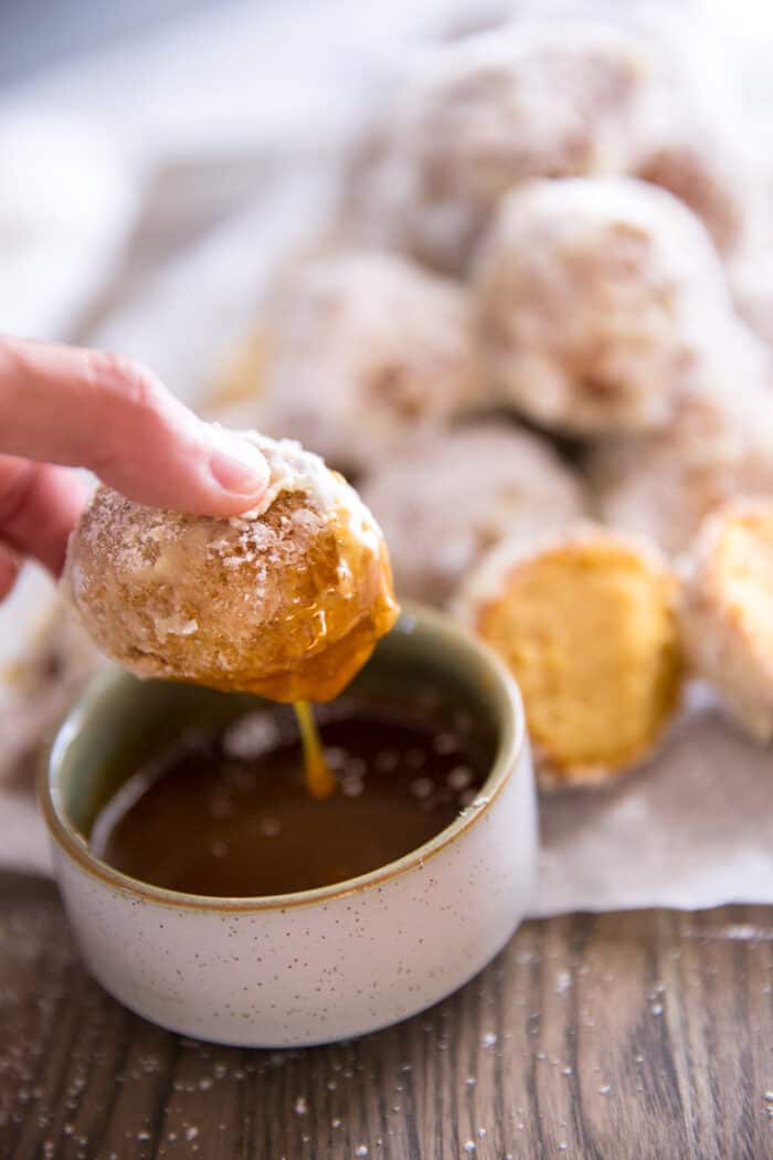 fritters with caramel sauce