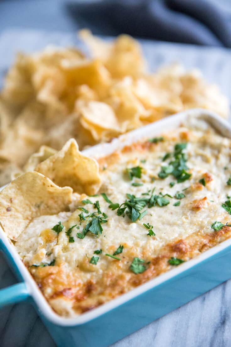 crab dip with chips