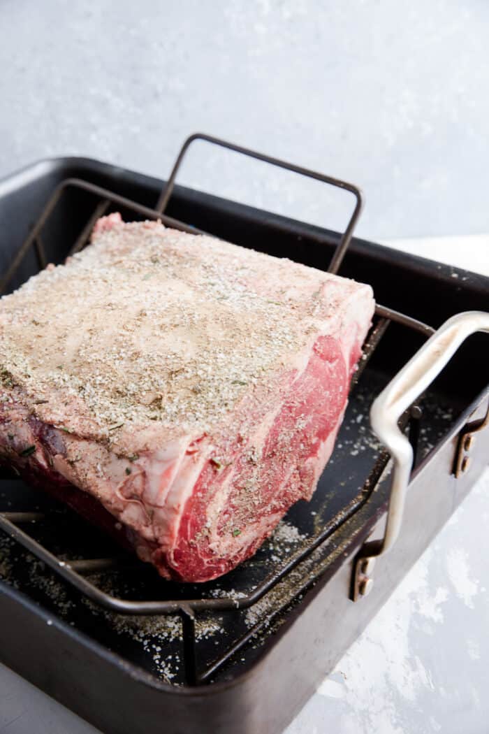 raw beef in a roasting pan
