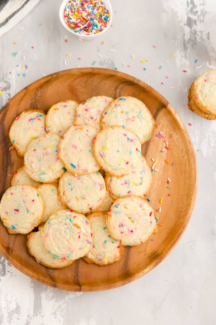 plate of butter cookies