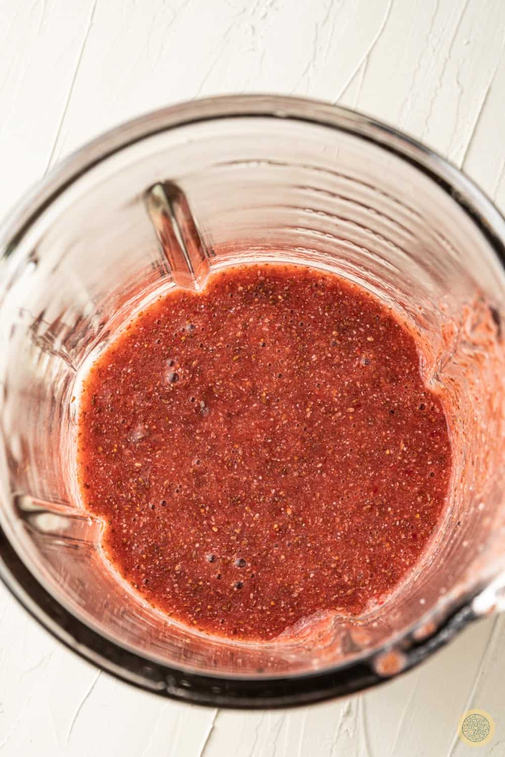 strawberry and chia seeds blending process