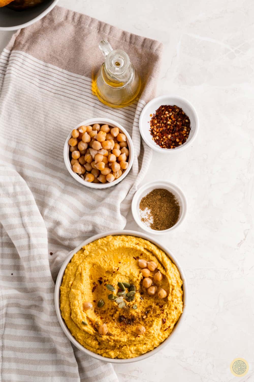 What to Eat With Hummus
