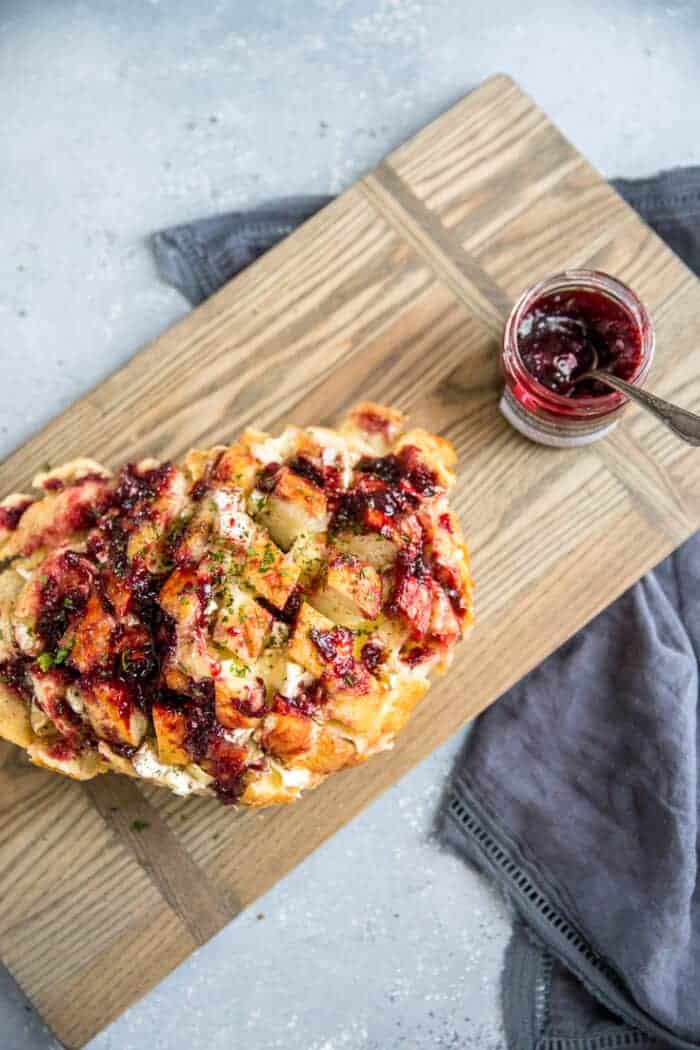 Baked Brie Pull-Apart Bread