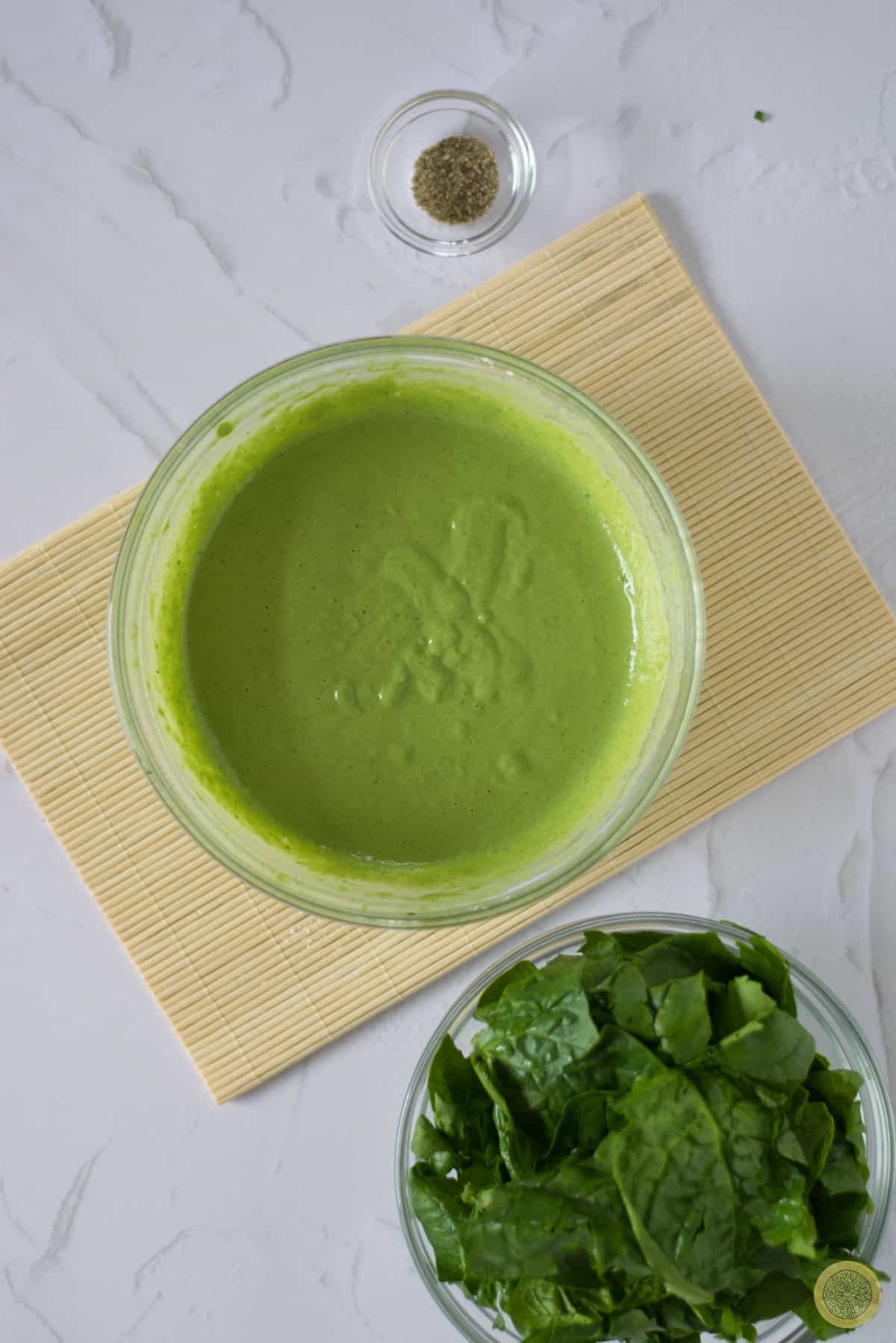 spinach to the dry mixture and whisk until combined.