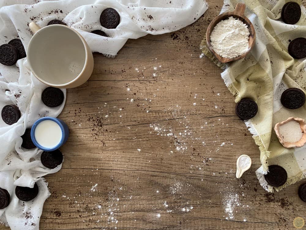Ingredients you'll need for Oreo Mug Cake: