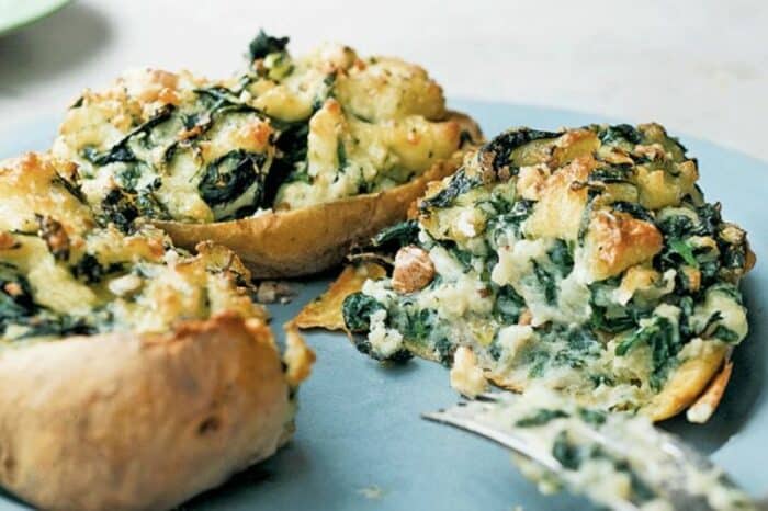 Spinach-and-Gorgonzola-Stuffed-Potatoes