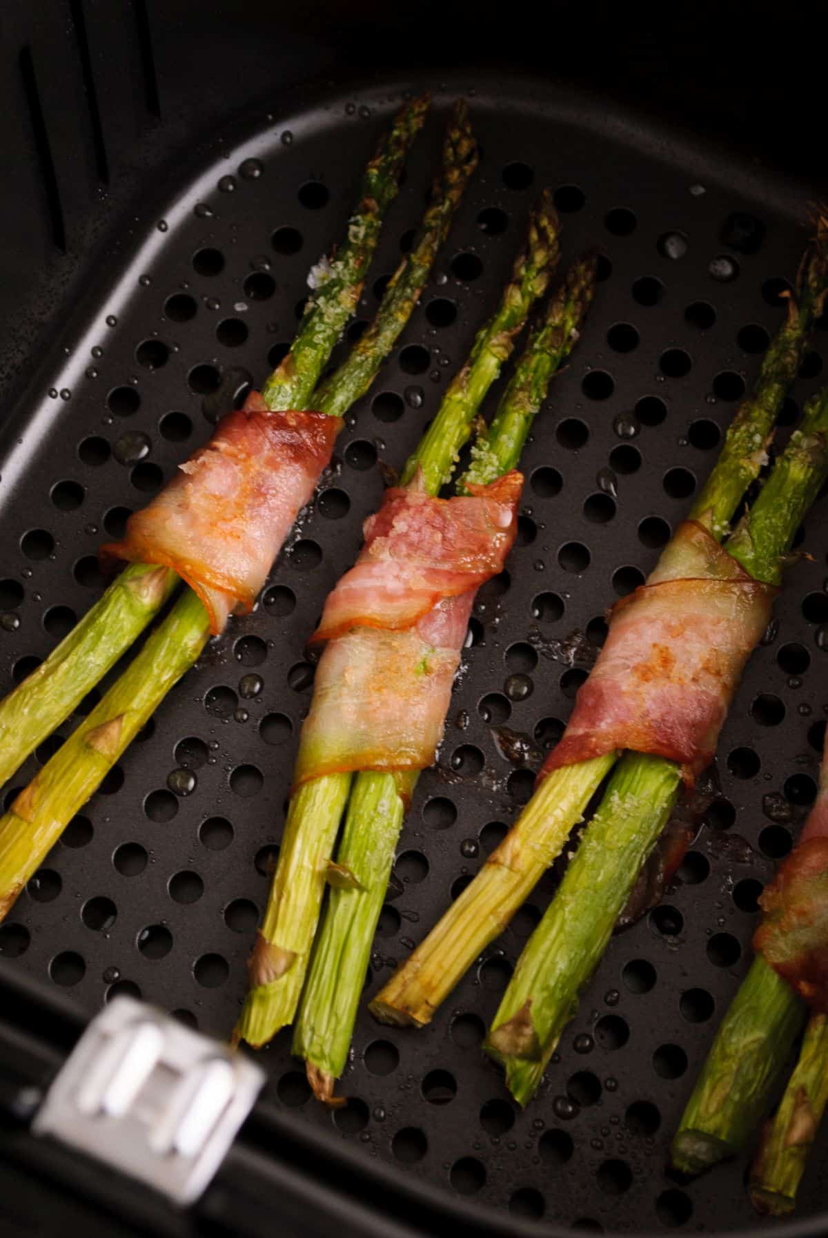 Bacon-Wrapped Asparagus Made In The Air Fryer Step 5
