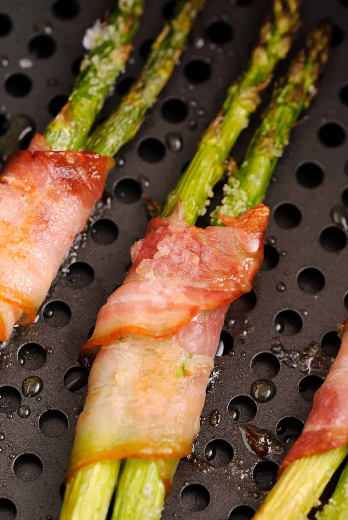 Bacon-Wrapped Asparagus Made In The Air Fryer Step 6