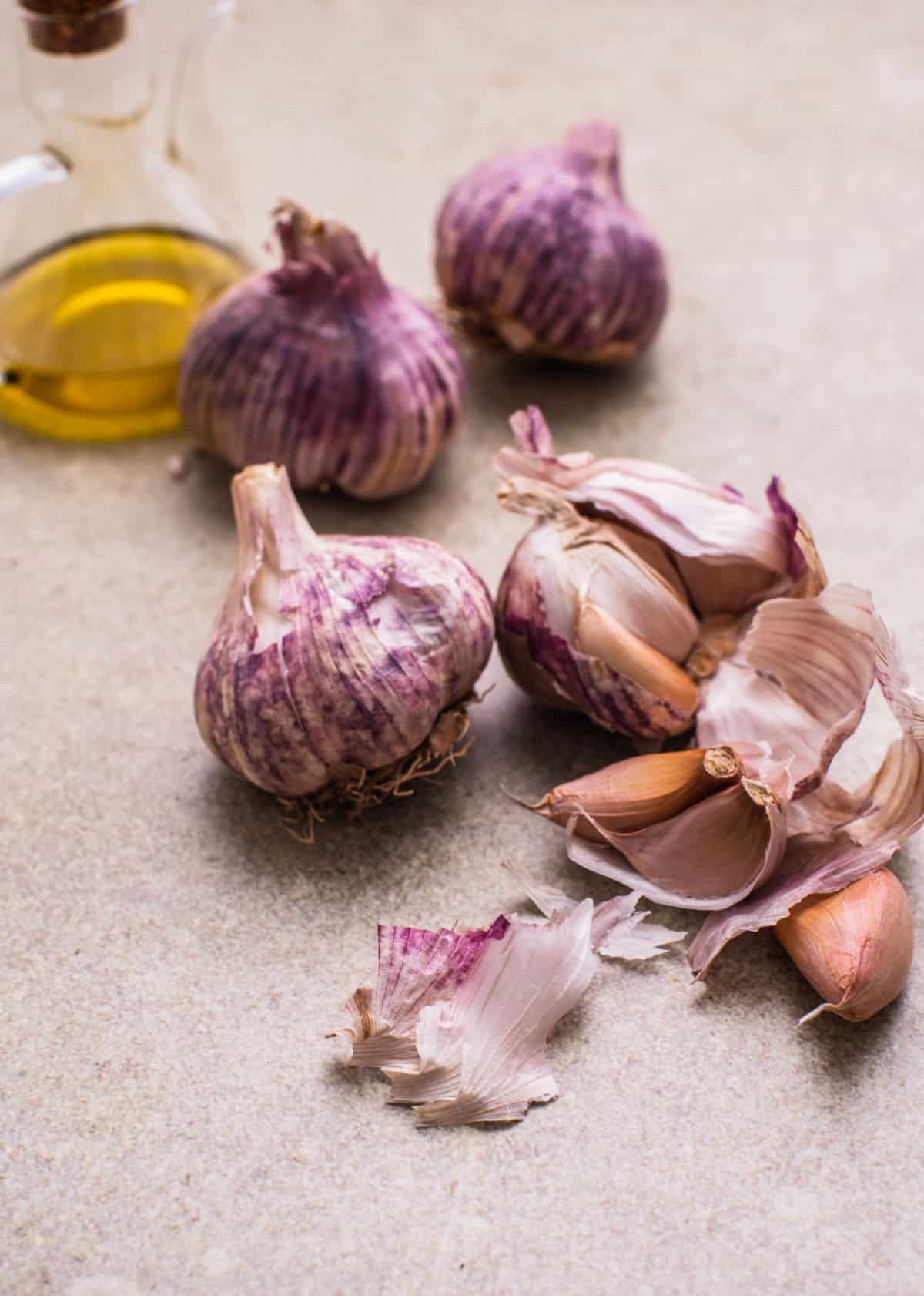 Roasted garlic ingredients 2