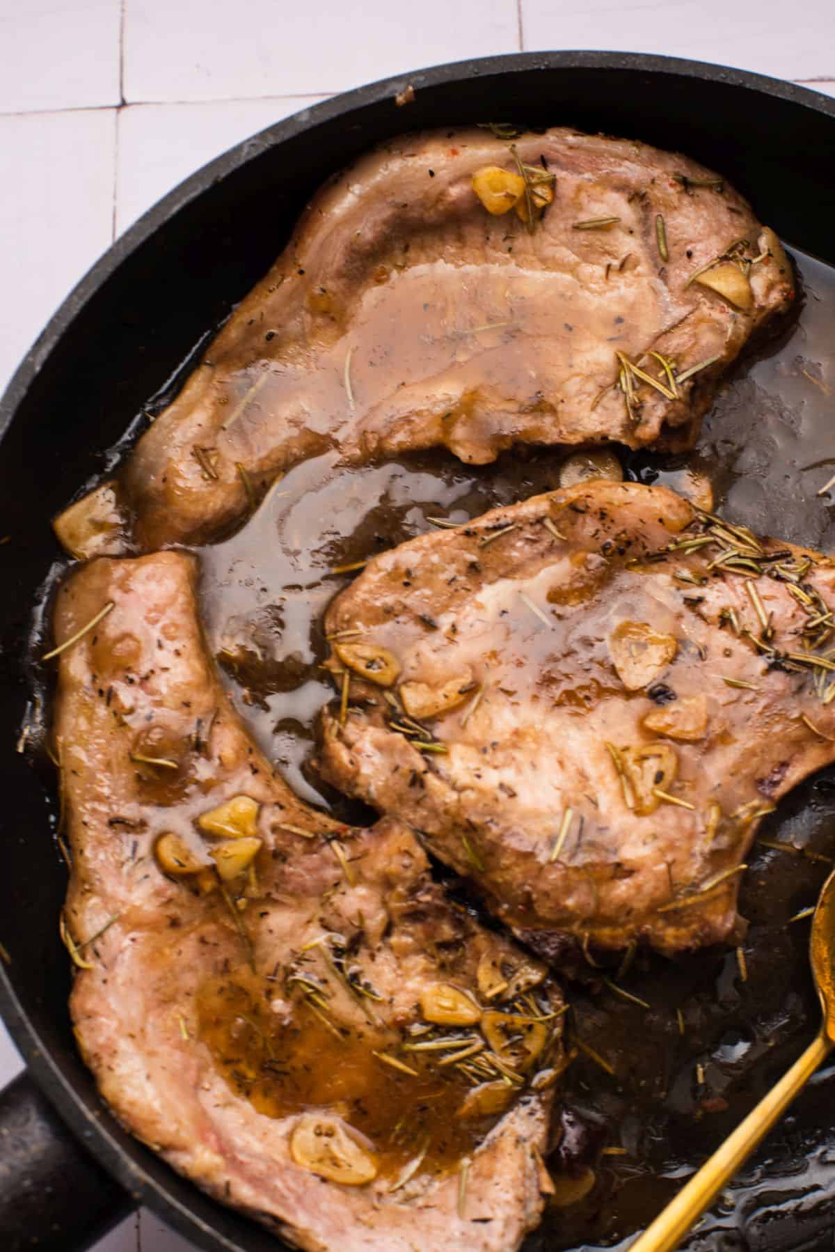 Pork chops with pan sauce 2