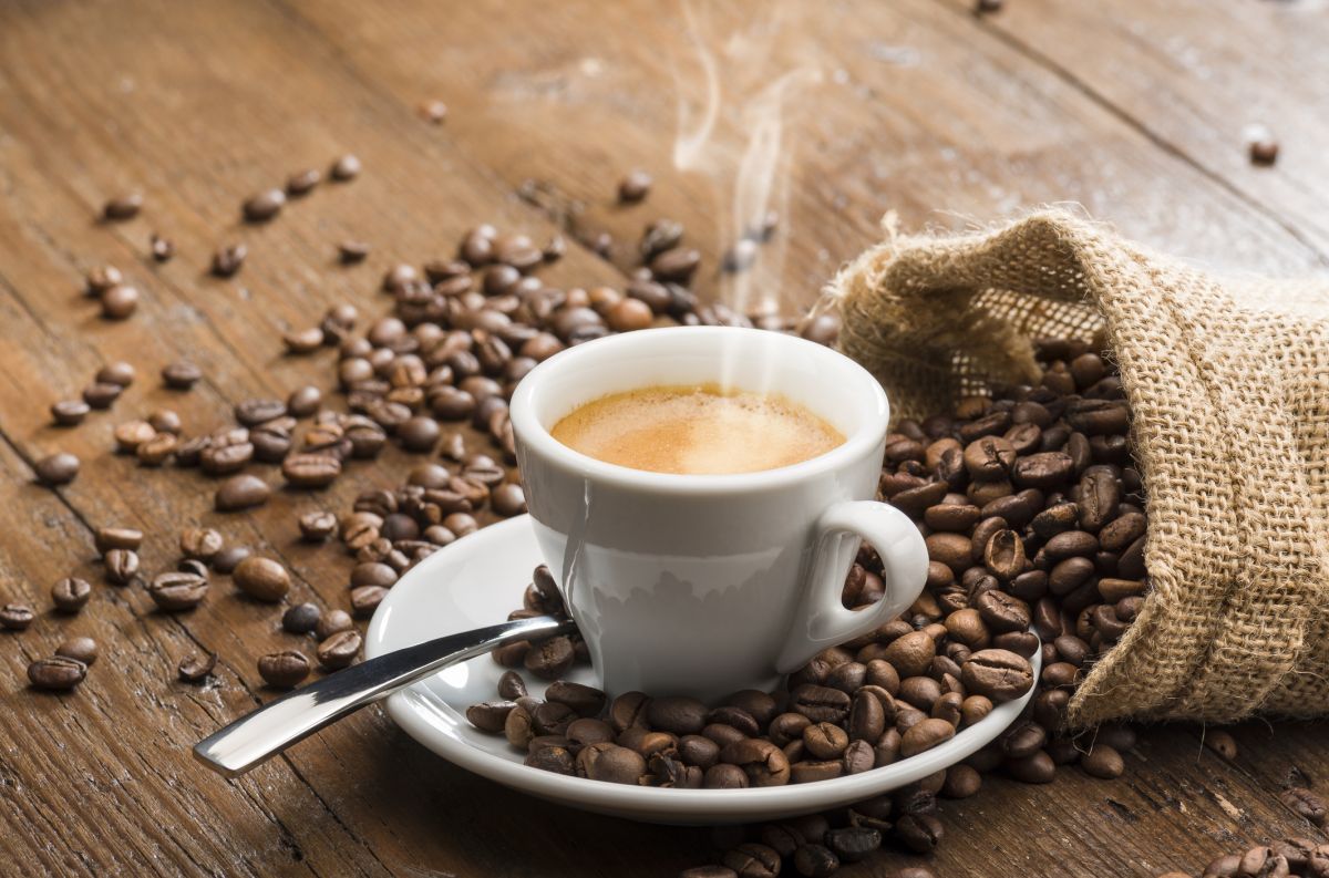A Guide to Coffee vs. Espresso