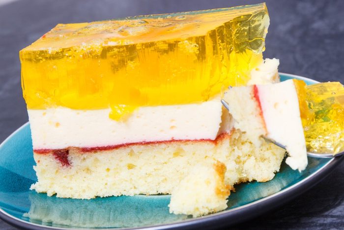 Gelatin Isn't Vegetarian, but This Seaweed Ingredient Can Set Your Desserts Instead